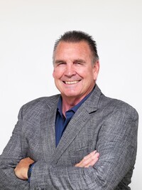 Headshot of Drew Palin, MD