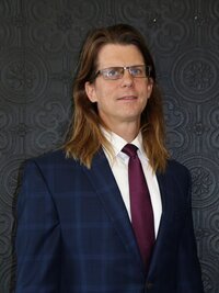 headshot-luke-peterson